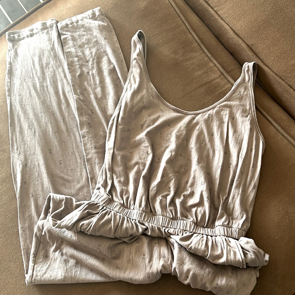 Jumper with pockets